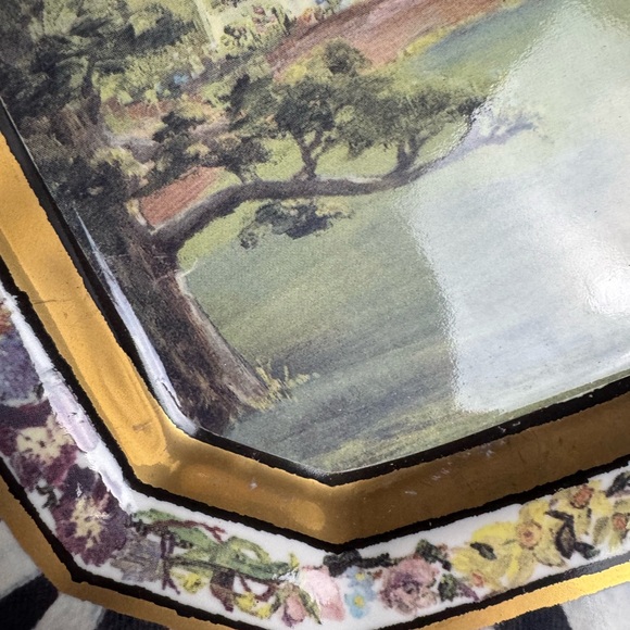 Mackenzie-Childs MacLachlan Dinner Plate
Square (wear, see pictures) - Picture 3 of 4